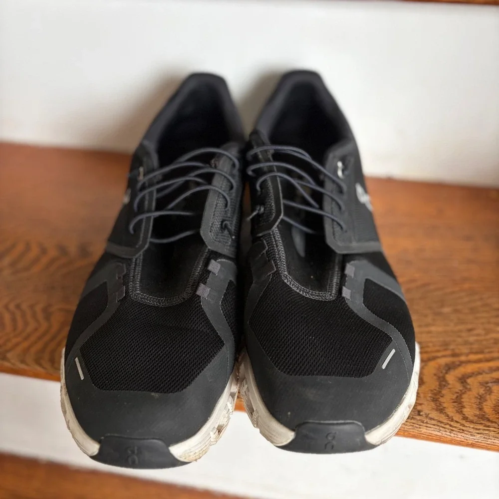 On Cloud 5 Mens Running Shoes Black‎ White Size 14 EUC